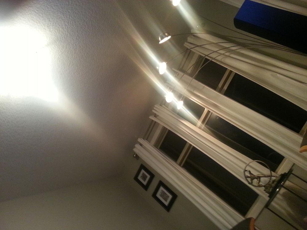 YYC Pinnacle Inn & Suites Aspen מראה חיצוני תמונה