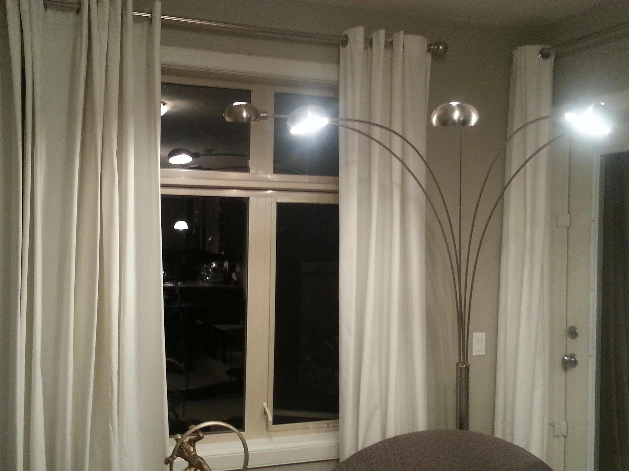 YYC Pinnacle Inn & Suites Aspen מראה חיצוני תמונה