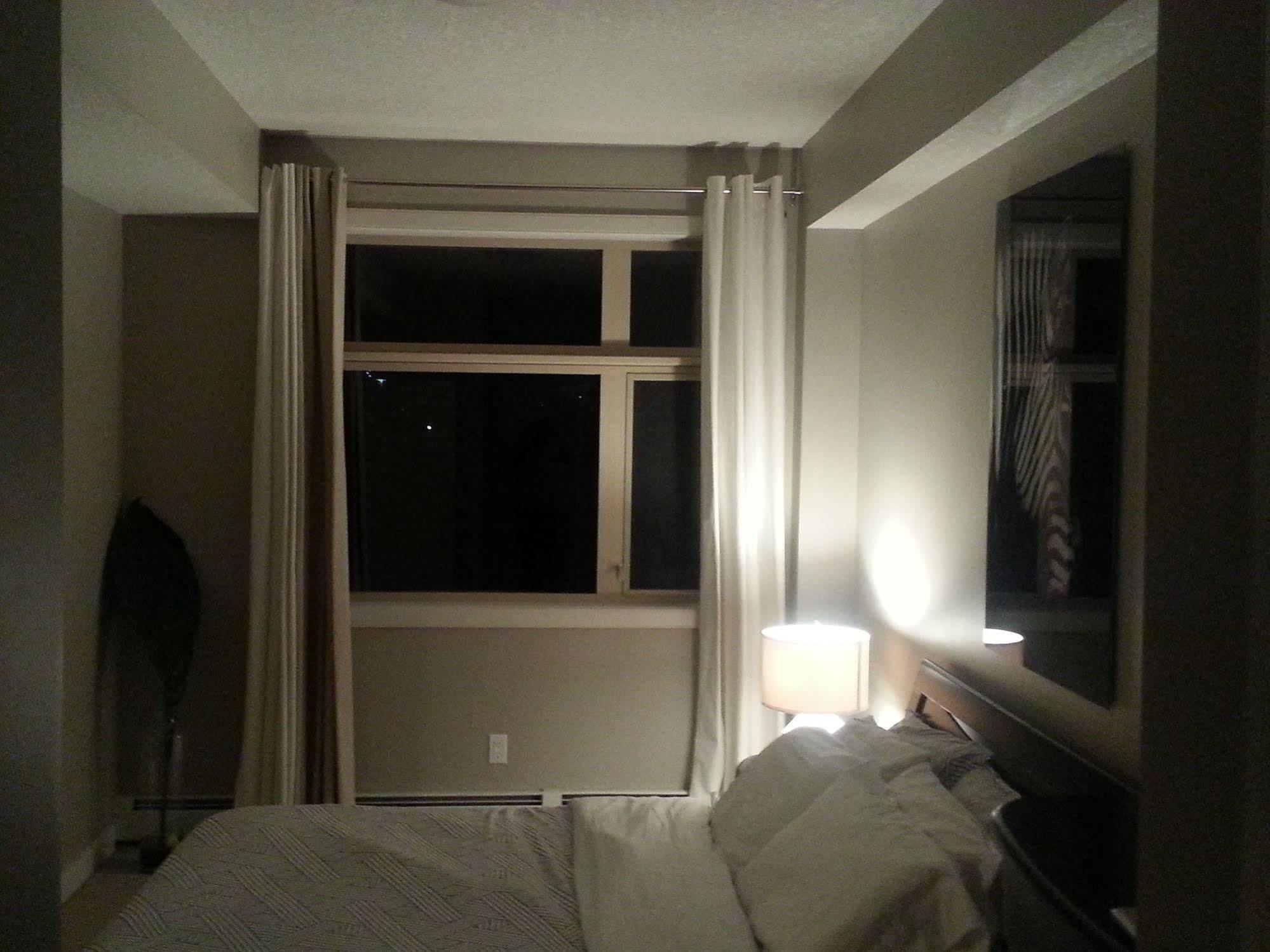 YYC Pinnacle Inn & Suites Aspen מראה חיצוני תמונה